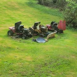 *FREE*  Craftmans Riding Lawn Mowers (Parts Only)