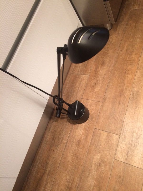 Catalina lighting 4400 counter balanced halogen desk lamp 24" for Sale