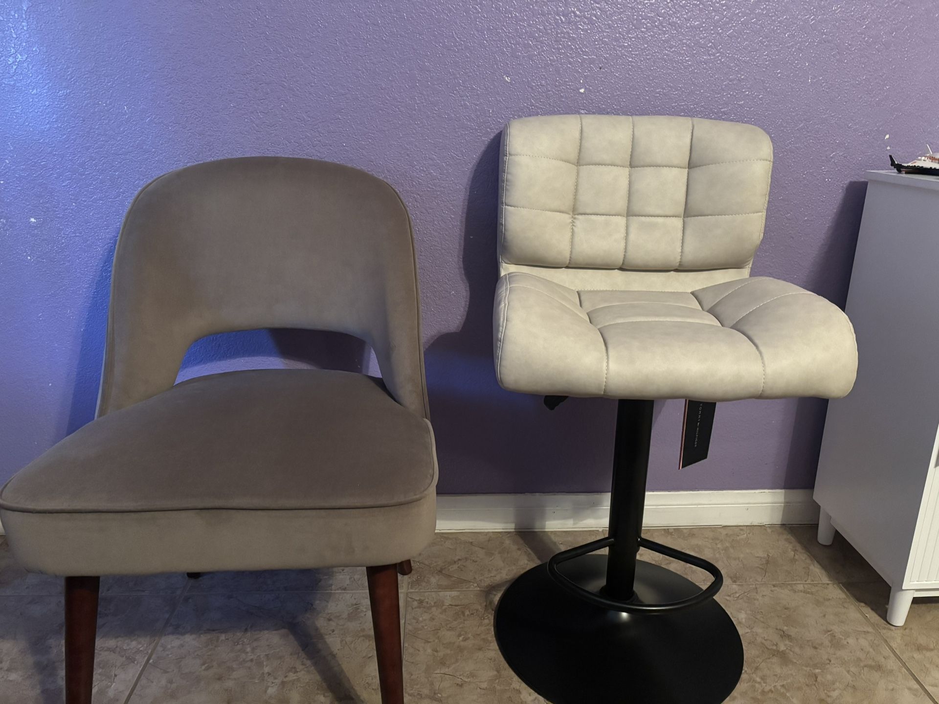 Chairs (Send Offer) New