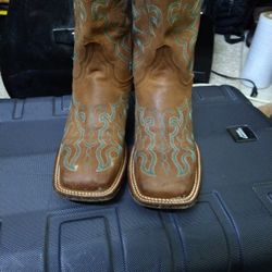Woman's Ropers