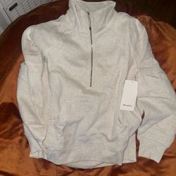 Women’s Lululemon Sweater 