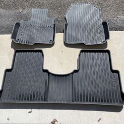 Honda CR-V All Weather Floor Mats High Wall - OEM 