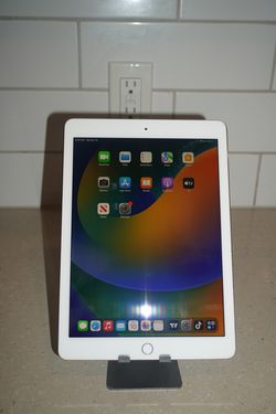Apple iPad Pro (9.7-inch) 32 GB, Wi-Fi- Gold