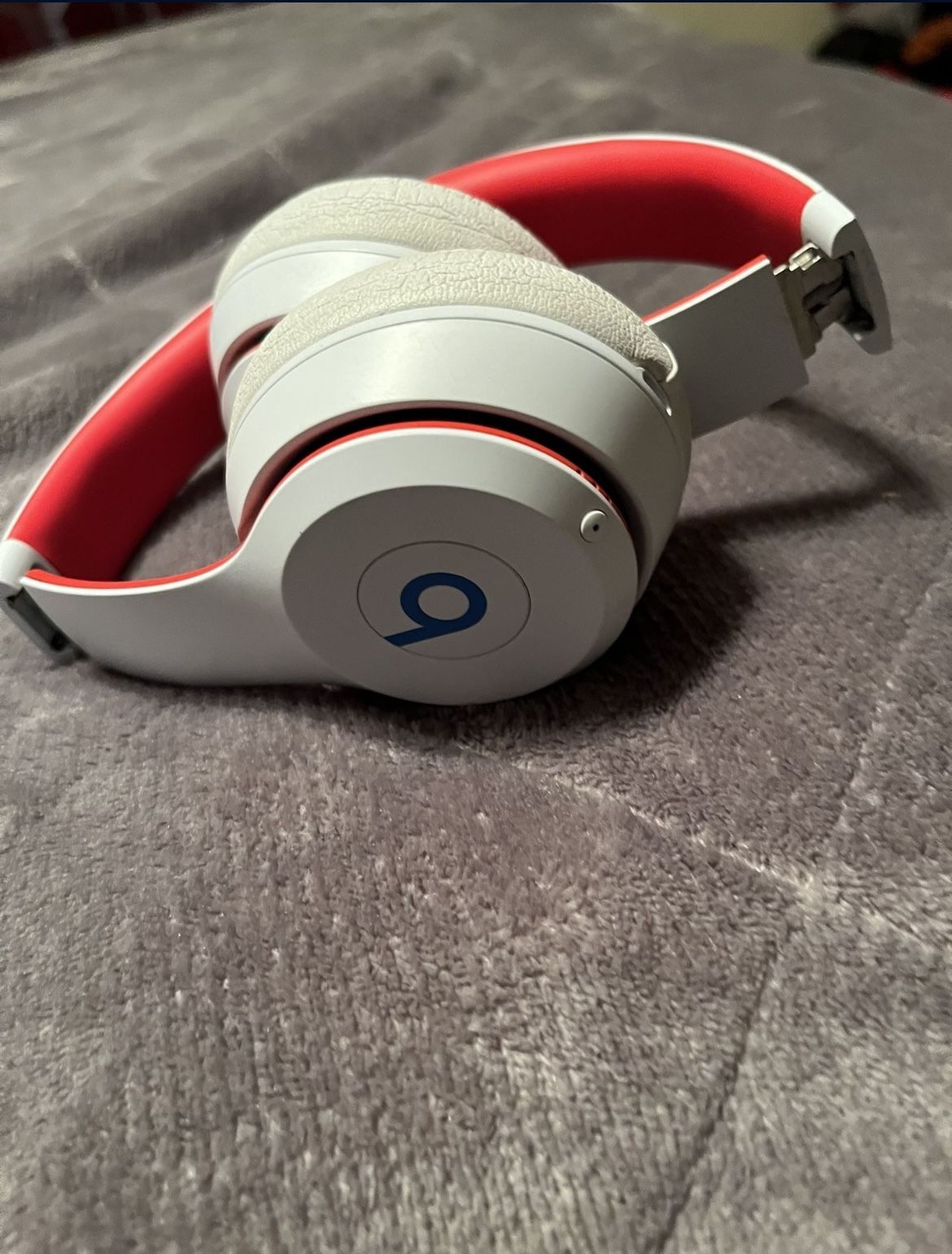 Beats Solo 3 Wireless Bluetooth