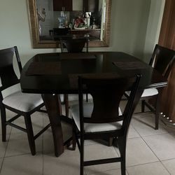 Table & 4 Chairs 
