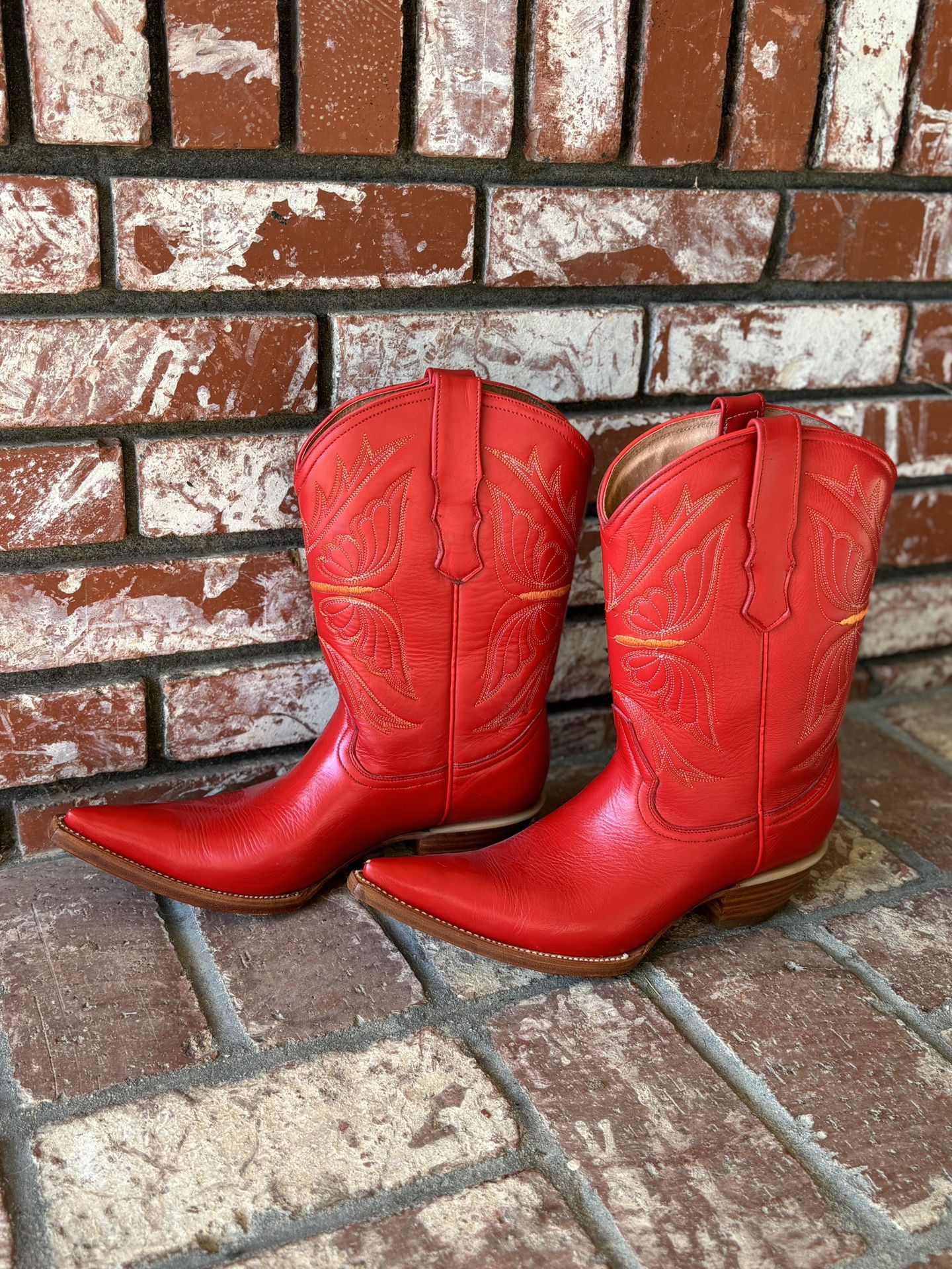 Women’s Boots-cowgirl boots Size 7