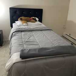 Charlcie 3 Piece Bedroom Set Twin