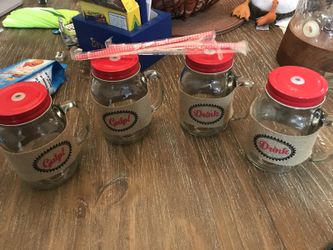 Glass drinking cups w/ lids