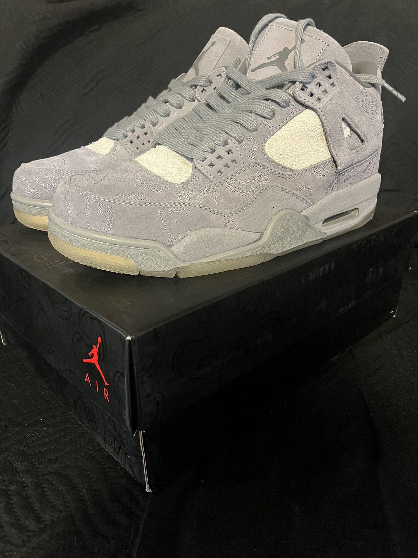 Jordan 4 Grey Kaws