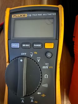 Fluke 115 multimeter