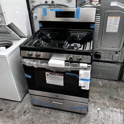 FREESTANDING 30” GE GAS STOVE