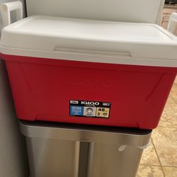 Igloo 48 QT Laguna Ice Chest Cooler