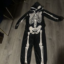 Costume