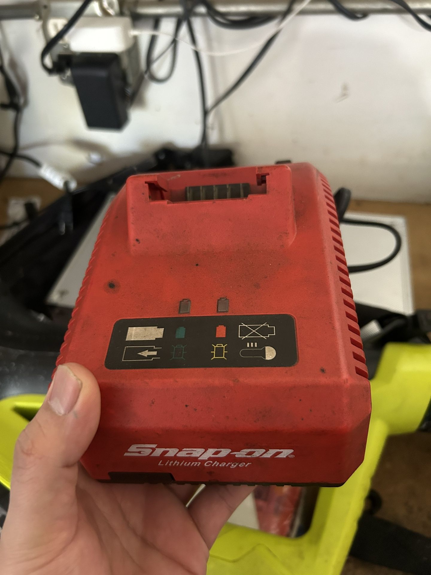 Snap On 18v Dock Charger 