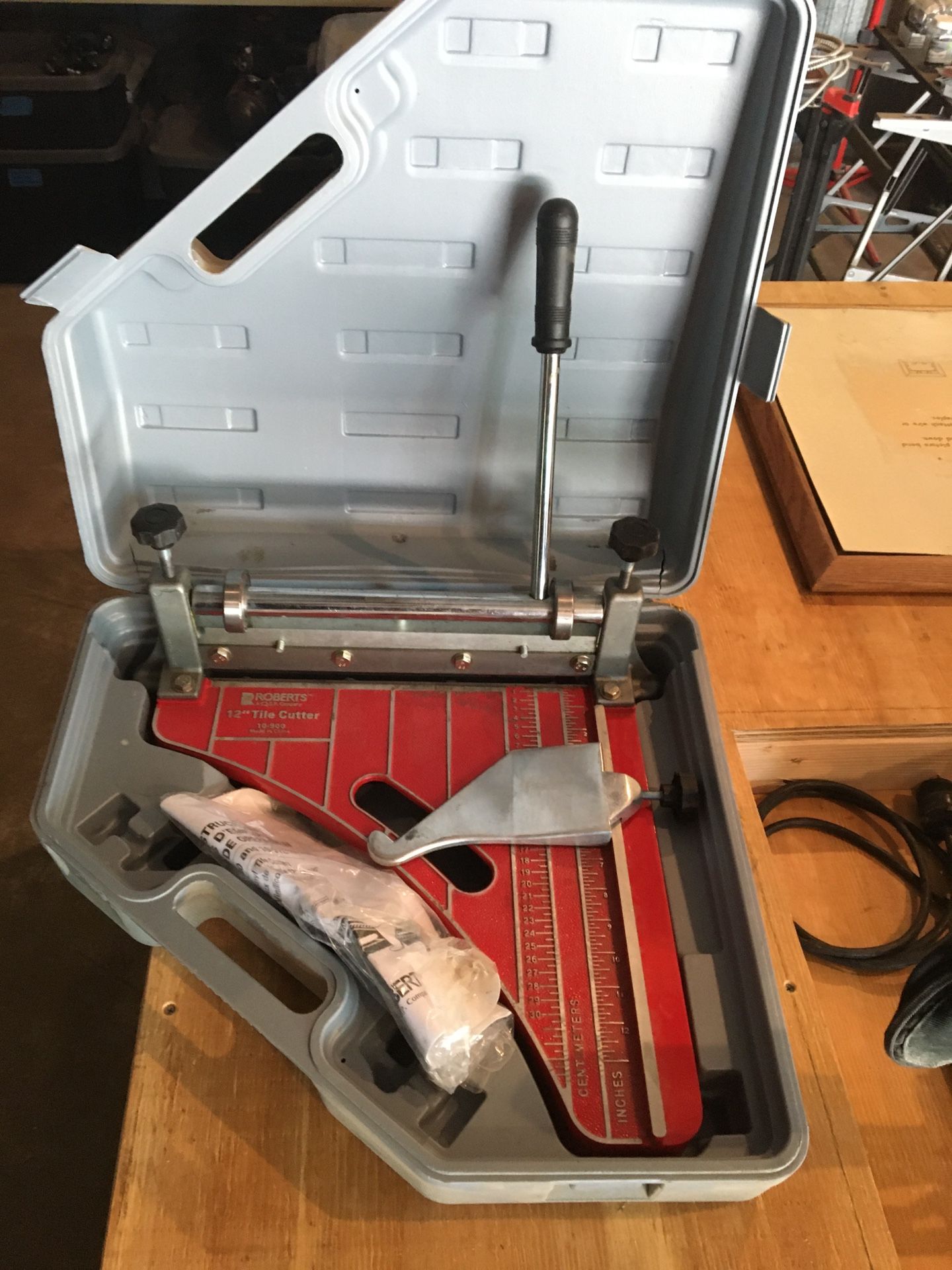 Vinyl Tile Cutter