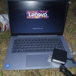 Lenovo Ideapad 2022