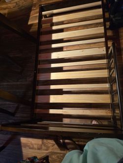 Toddler bed
