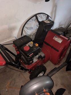 Craftsman Snow Plow 22" Clearing width Gas Powered