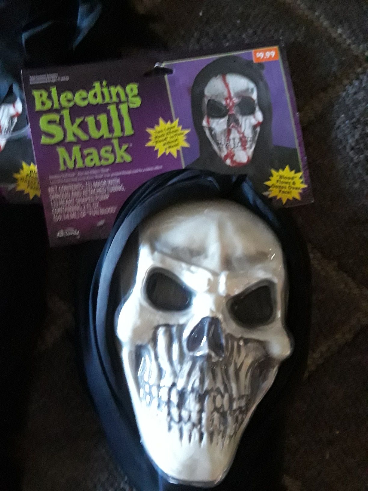 Halloween Bleeding Skull Mask