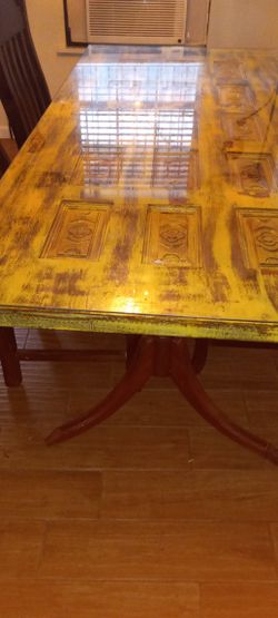Dining Room Table With Four Chairs