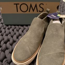 TOM'S Gray Suede Shoes 