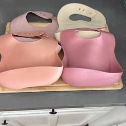 silicone baby girl feeding bibs