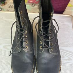 Doc Martens Size 7