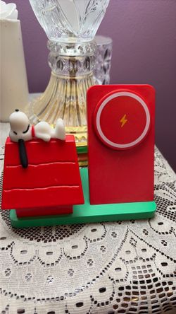 Snoopy phone charger