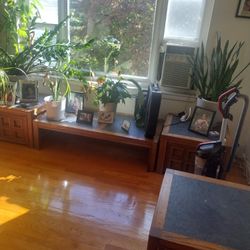 4 Piece Coffee Table Set With 3 end Tables $100