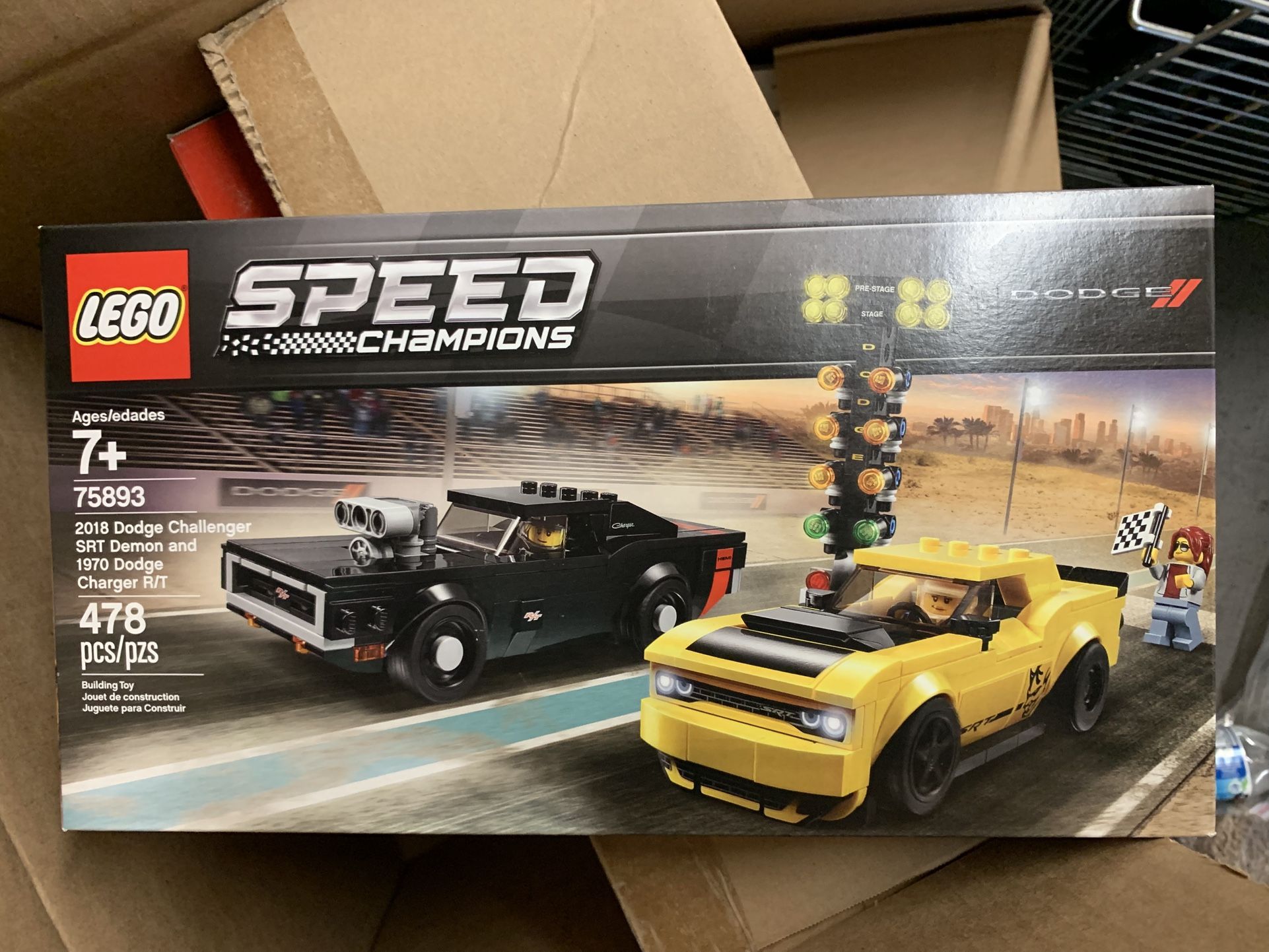 2018 Dodge Challenger and 1970 Dodge Charger LEGO 75893