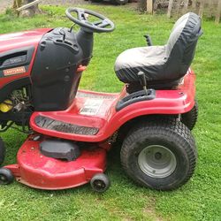 Riding Lawnmower Craftsman 