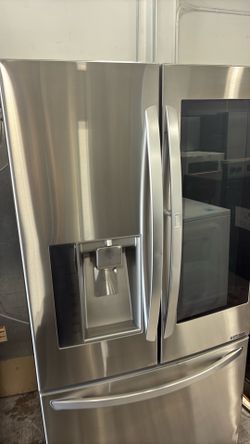 LG InstaView Refrigerator