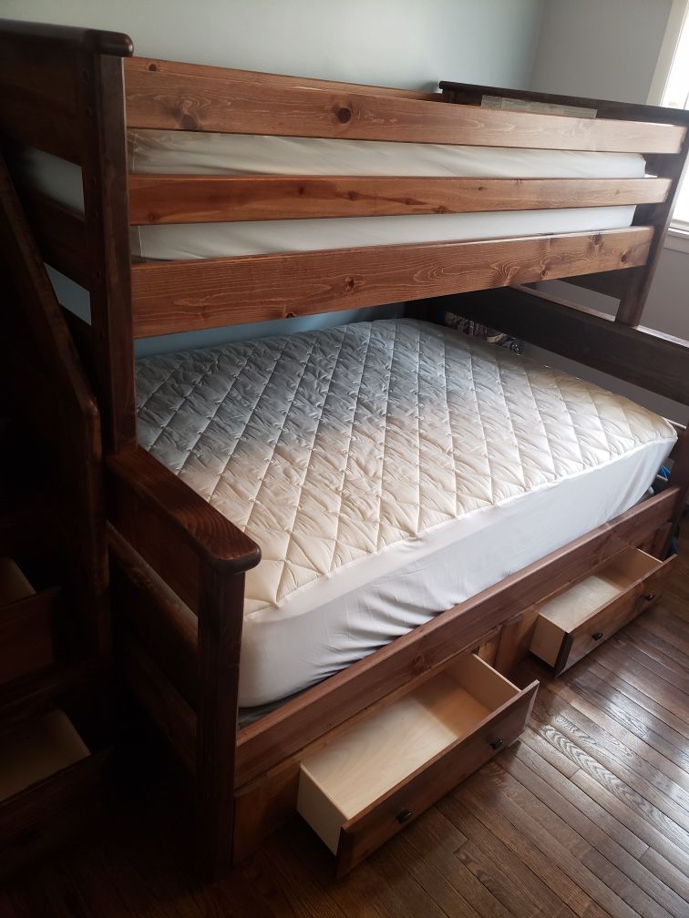 Twin/Full size bunk Bed