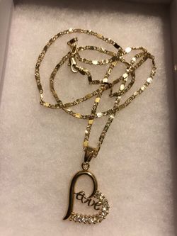 Gold plated chain and pendant