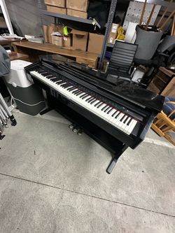 Williams Digital Piano with Stand and Pedals