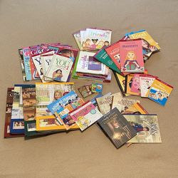 Lot of 30+ American Girl Doll Books and Magazines