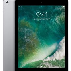 APPLE IPAD Gen 8 Model A2270 in Mint Condition with case/stand and charger cord