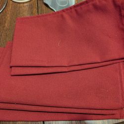 4 Cloth Napkins 