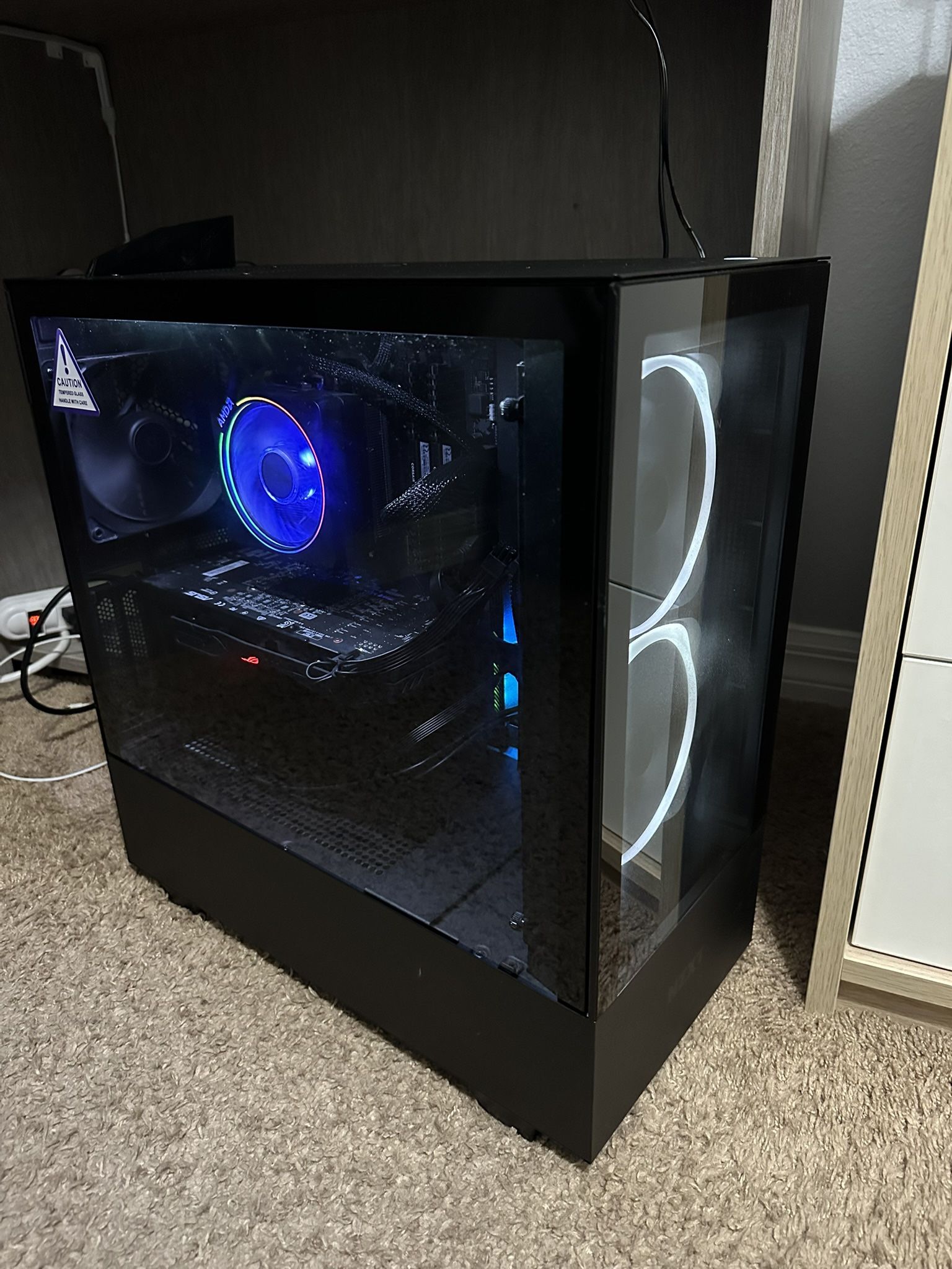 Gaming PC 1tb with monitor, keyboard and mouse includes 