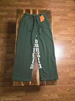 YoungLA Forest Green Blackletter Logo Baggy Sweatpants. Size Large