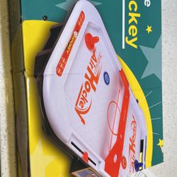 Extreme mini air hockey game
