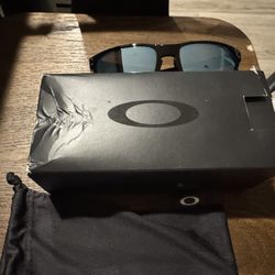 Oakley Sunglasses 