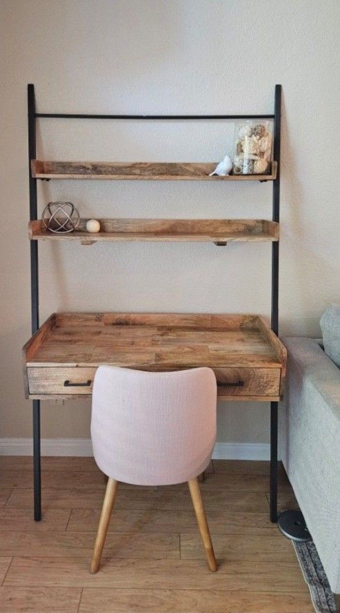 Gorgeous Ladder Desk