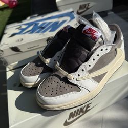 Travis Scott Air Jordan 1 Low Reverse Mocha