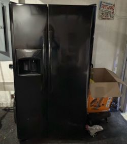 Refrigerator For Sale