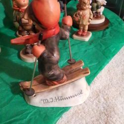 *Genuine Goebel Hummels lot of 12 Beautifully Hand Painted from Germany