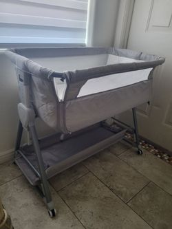 Baby bed side slipper