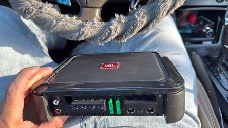 Car amp