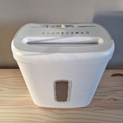 Amazon Basics Cross Cut Paper and Credit Card Shredder for Security - 8-Sheet, Heavy Duty, White