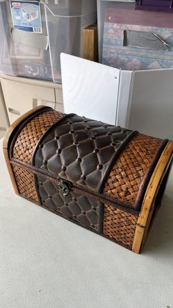 Vintage Wicker Chest